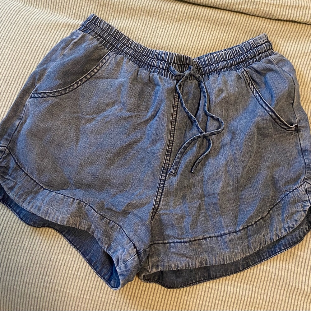 Draw string shorts